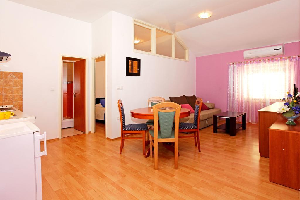 Guest House Kod Peskarije Vela Luka Kamer foto