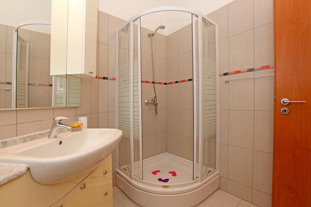Guest House Kod Peskarije Vela Luka Kamer foto