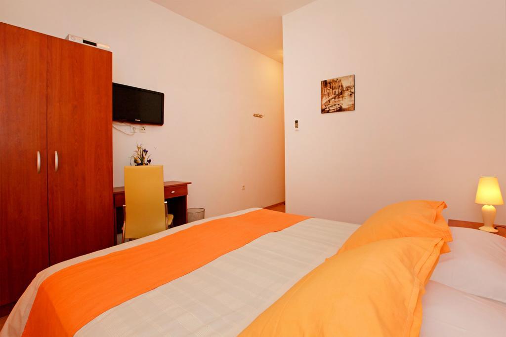 Guest House Kod Peskarije Vela Luka Kamer foto