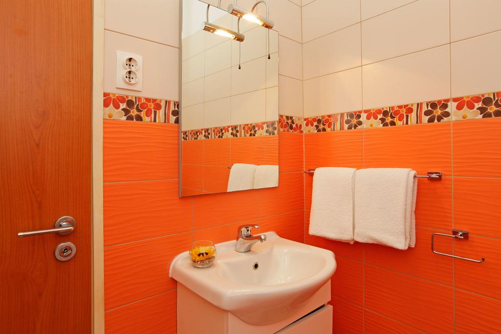 Guest House Kod Peskarije Vela Luka Kamer foto