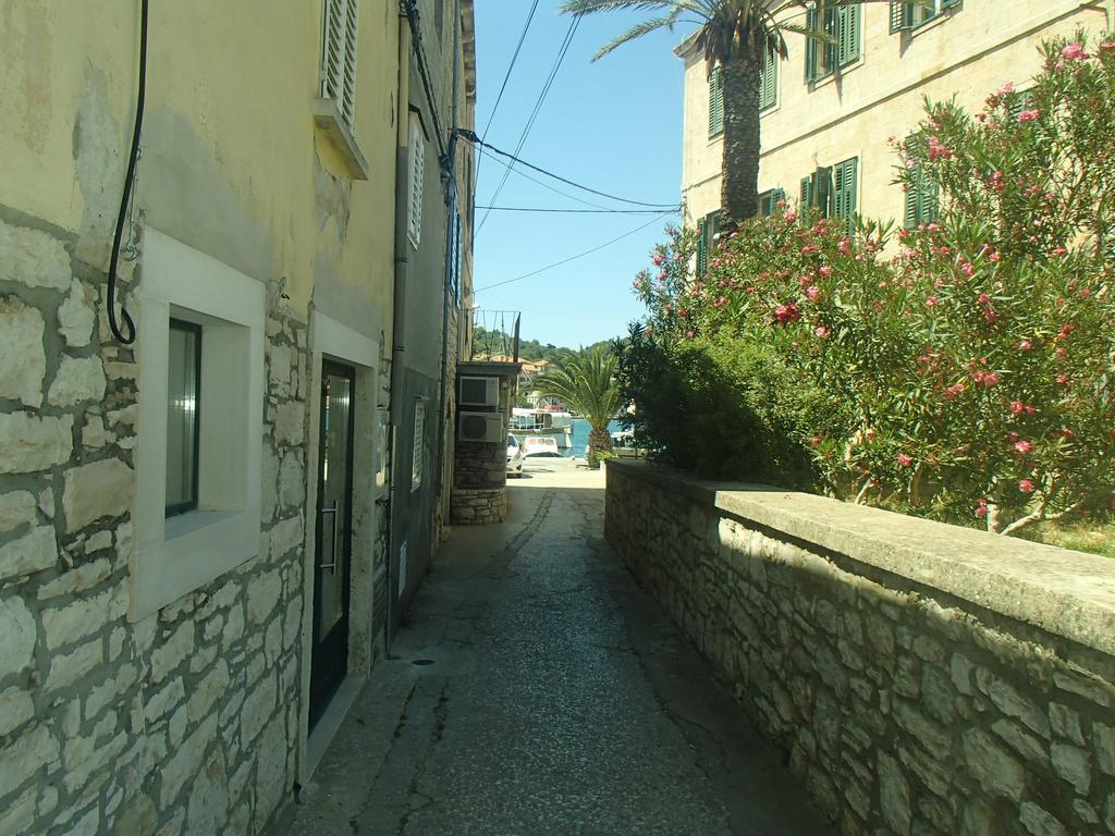Guest House Kod Peskarije Vela Luka Buitenkant foto